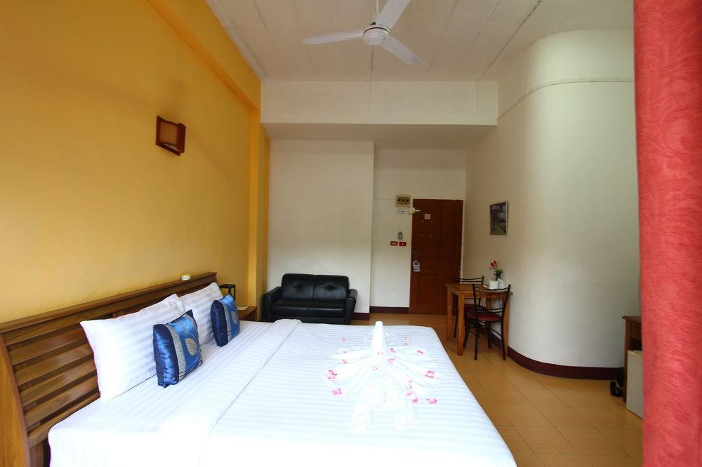 Sea U Honey Hotel Patong Exterior foto