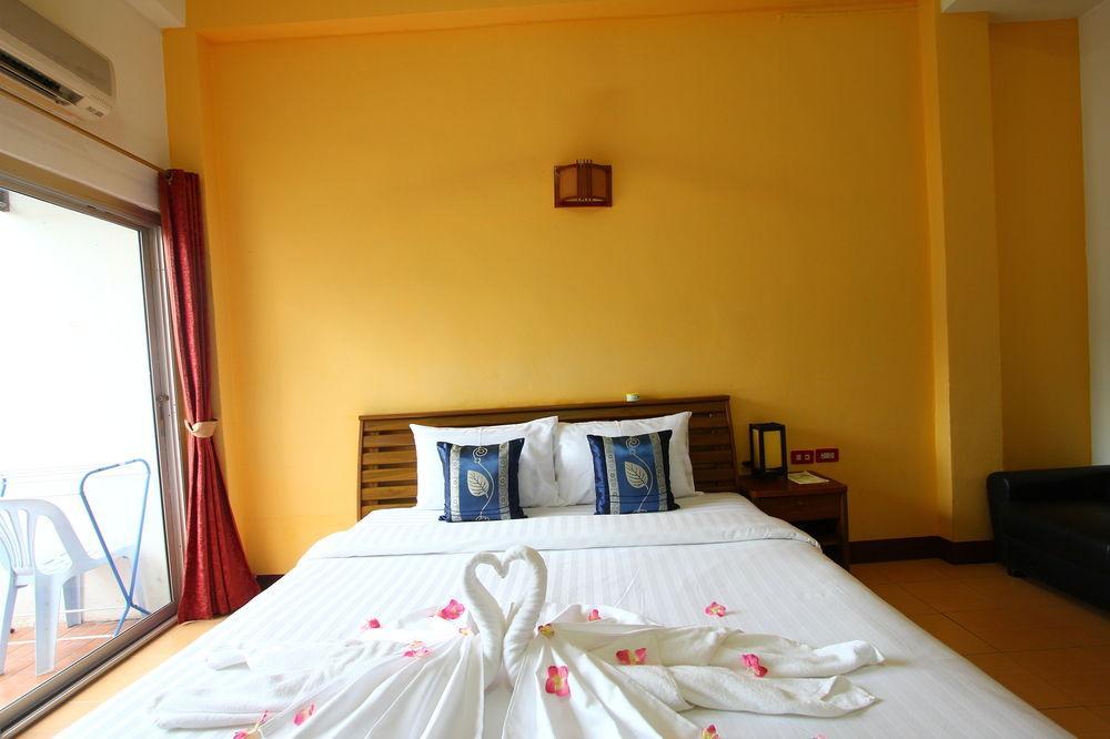 Sea U Honey Hotel Patong Exterior foto