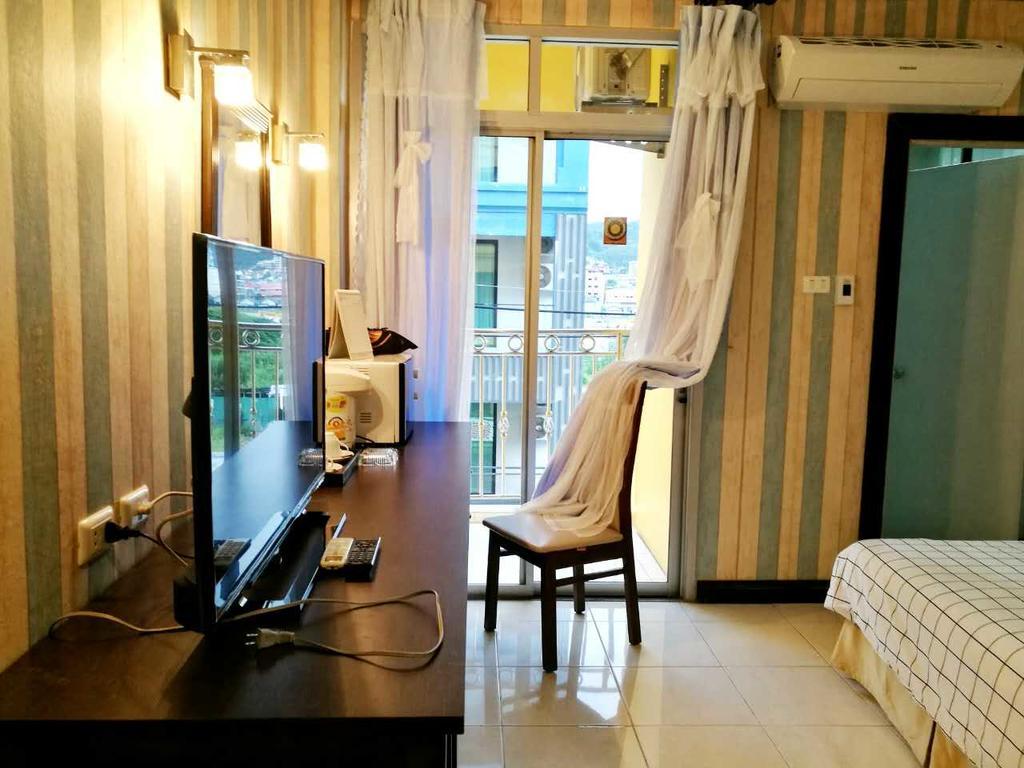 Sea U Honey Hotel Patong Exterior foto